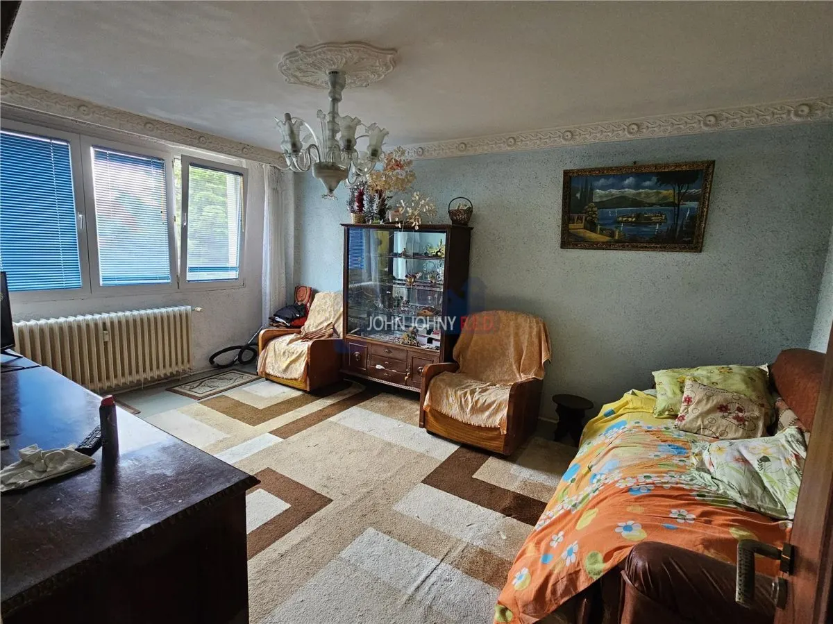 Apartament 3 camere decomandatStr. Uioara - foto 1