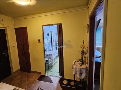 Apartament 3 camere decomandatStr. Uioara - foto 3