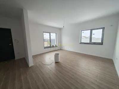 CASA PARTER -3 camere-2 BAI-TEREN 320 MP - foto 9