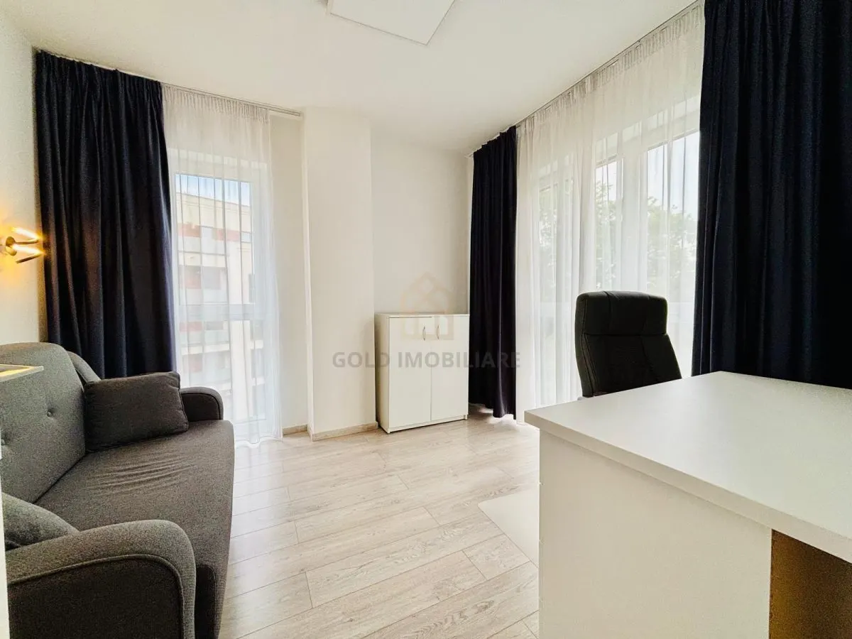 Apartament cu 3 camere de închiriat  zona  Centru vechi - foto 4