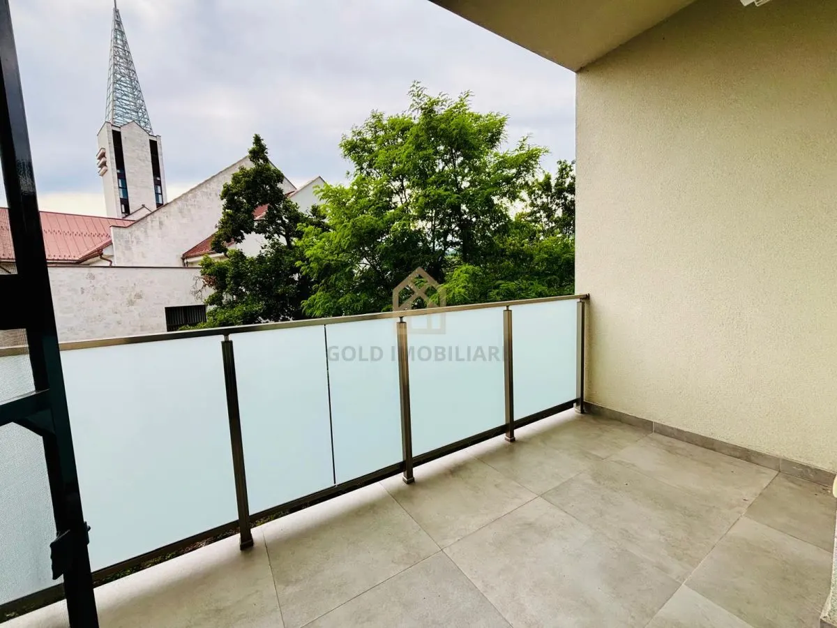 Apartament cu 3 camere de închiriat  zona  Centru vechi - foto 9