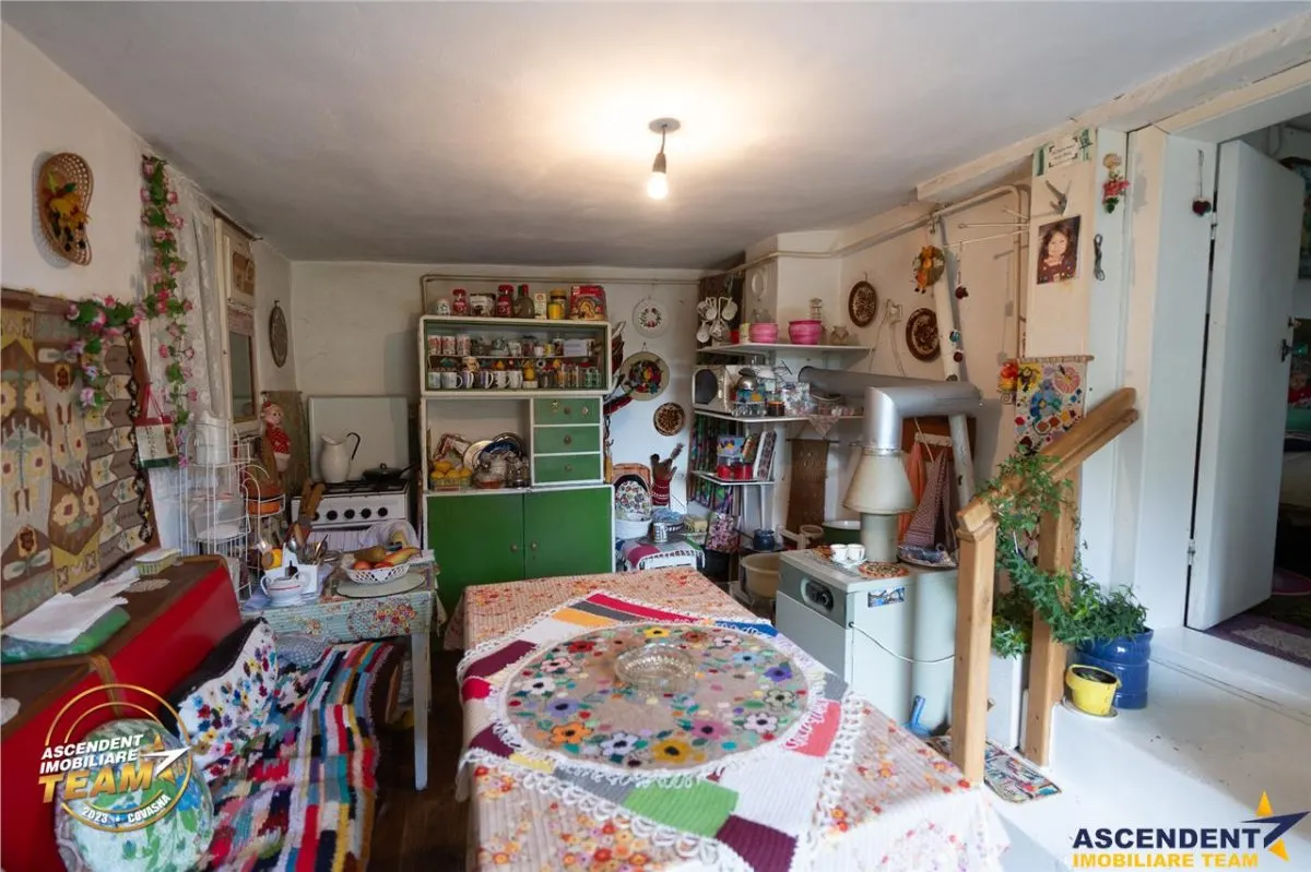 Casa traditionala, cu teren pretios de 534 mp, Targu Secuiesc - foto 10