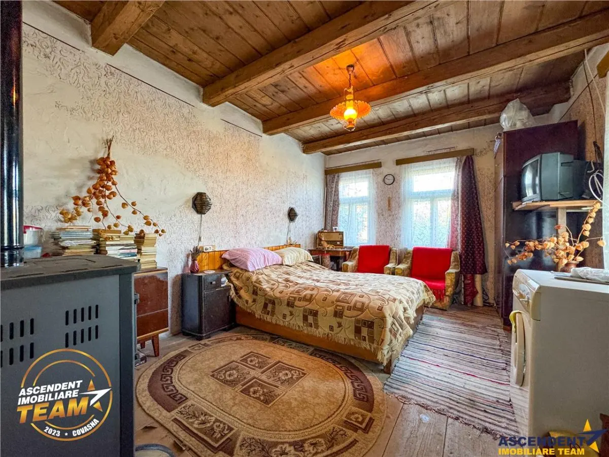 FILM! 3.000 mp teren intravilan cu proprietate traditionala de poveste,Zagon,Covasna - foto 2