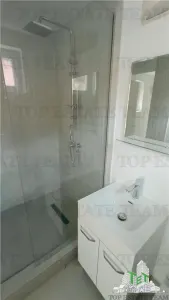 Casa cu potential investitional, de vanzare in zona Tei - foto 4