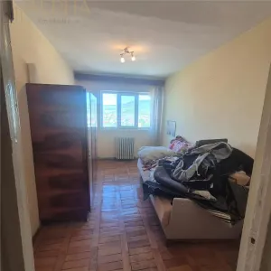 Apartament 4 camere â€“ Str. Florilor, Bistrita , Jud B-N - foto 3